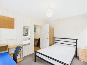 Photo 25- click for photo gallery